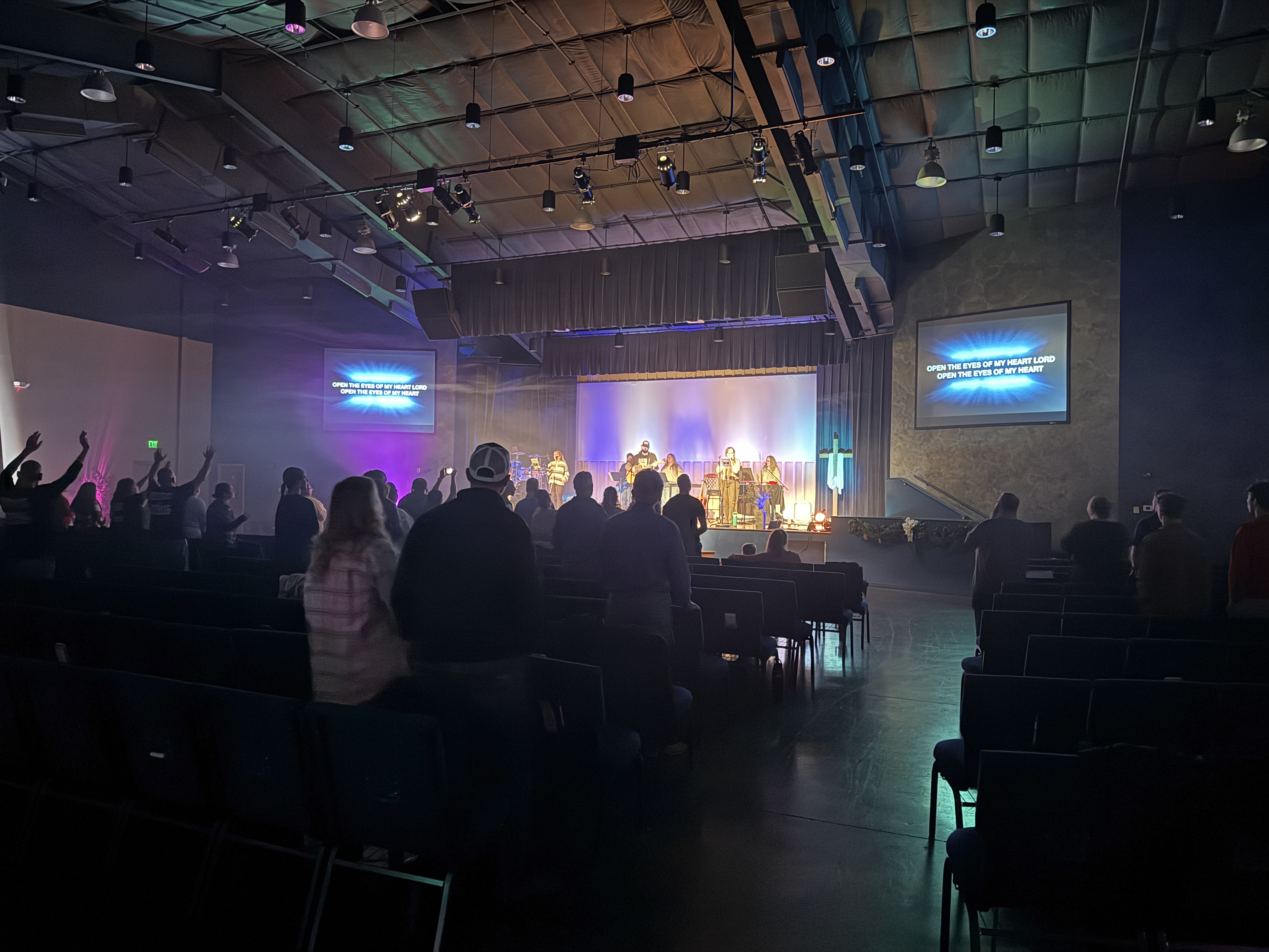 Worship at River Bluff Fellowship